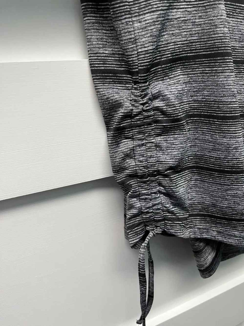 Made For Life Black & Gray Active Set Top & Capri Pants Size Large - Picture 5 of 10